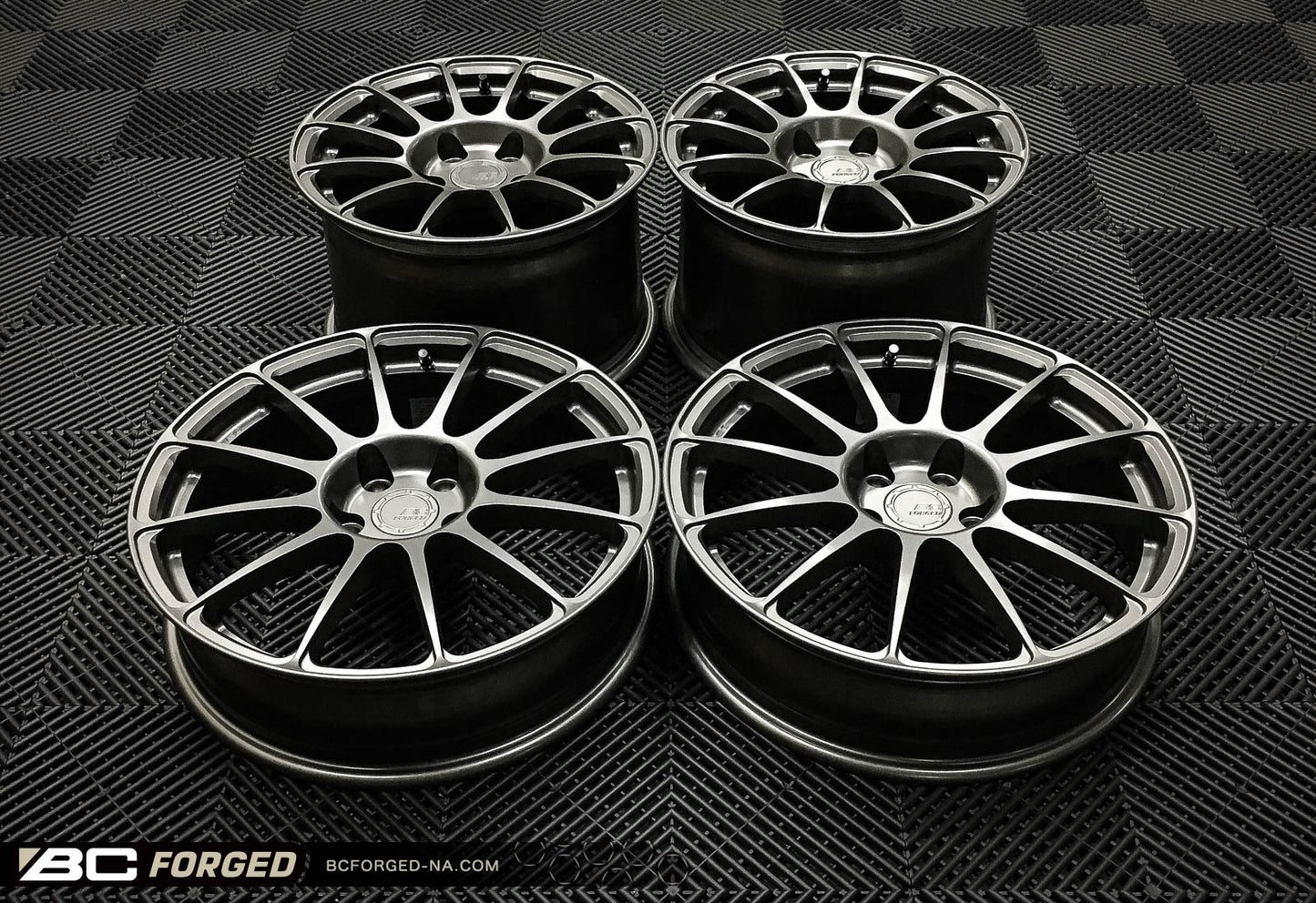 Mercedes W204 C63 AMG 18" 15" RS43