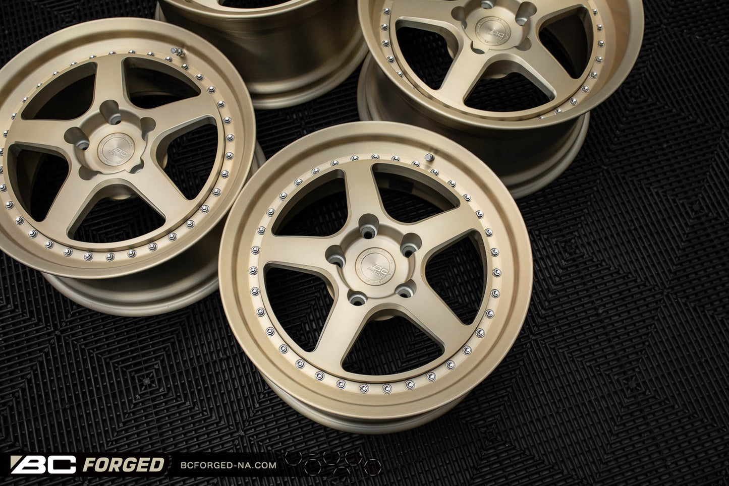 Porsche 993 911 Widebody 18" LE05