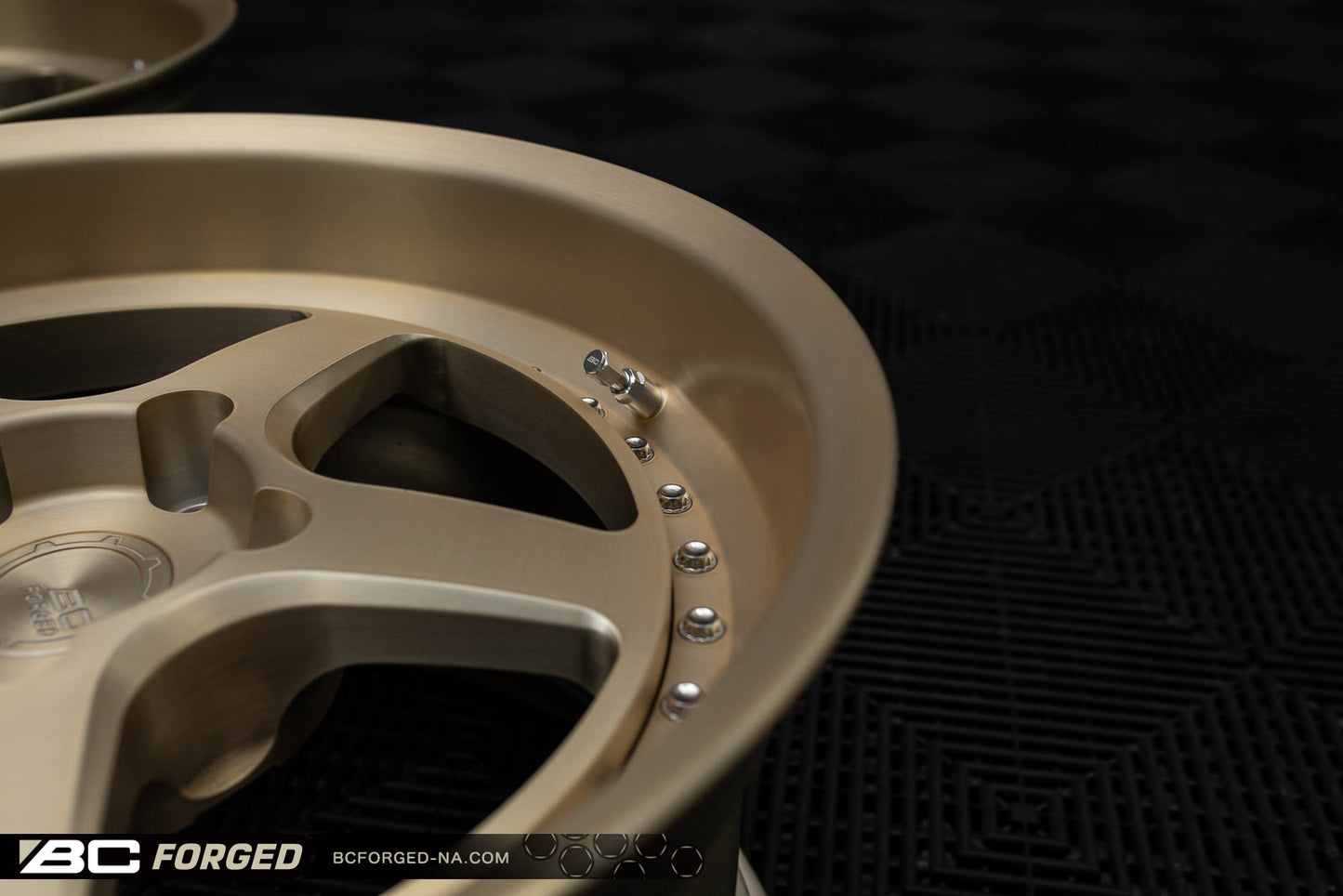 Porsche 993 911 Widebody 18" LE05