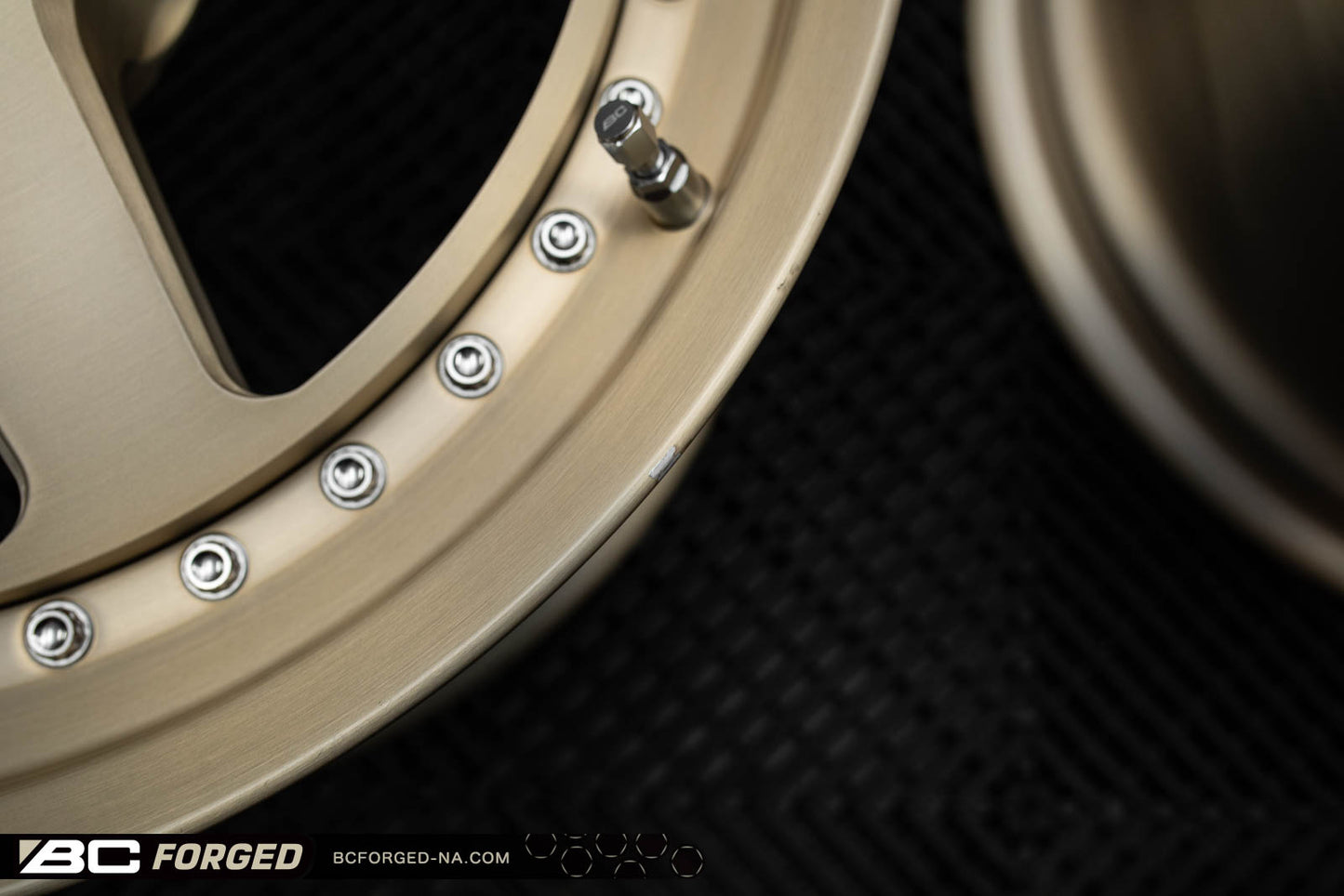 Porsche 993 911 Widebody 18" LE05