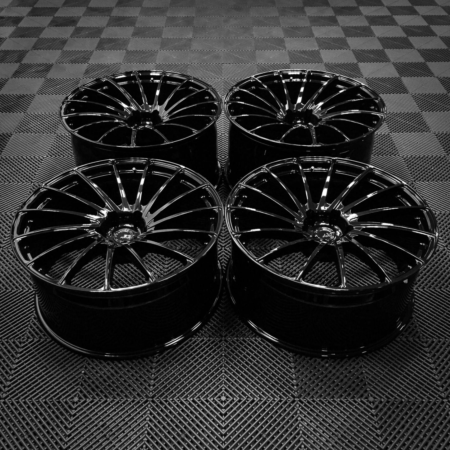 Lamborghini Urus 23" RZ815