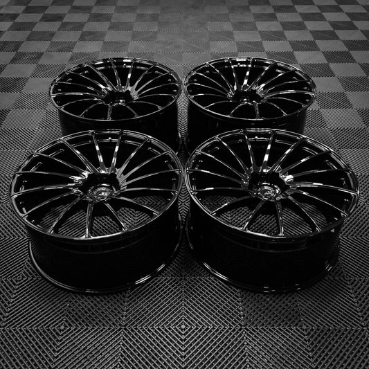 Lamborghini Urus 23" RZ815