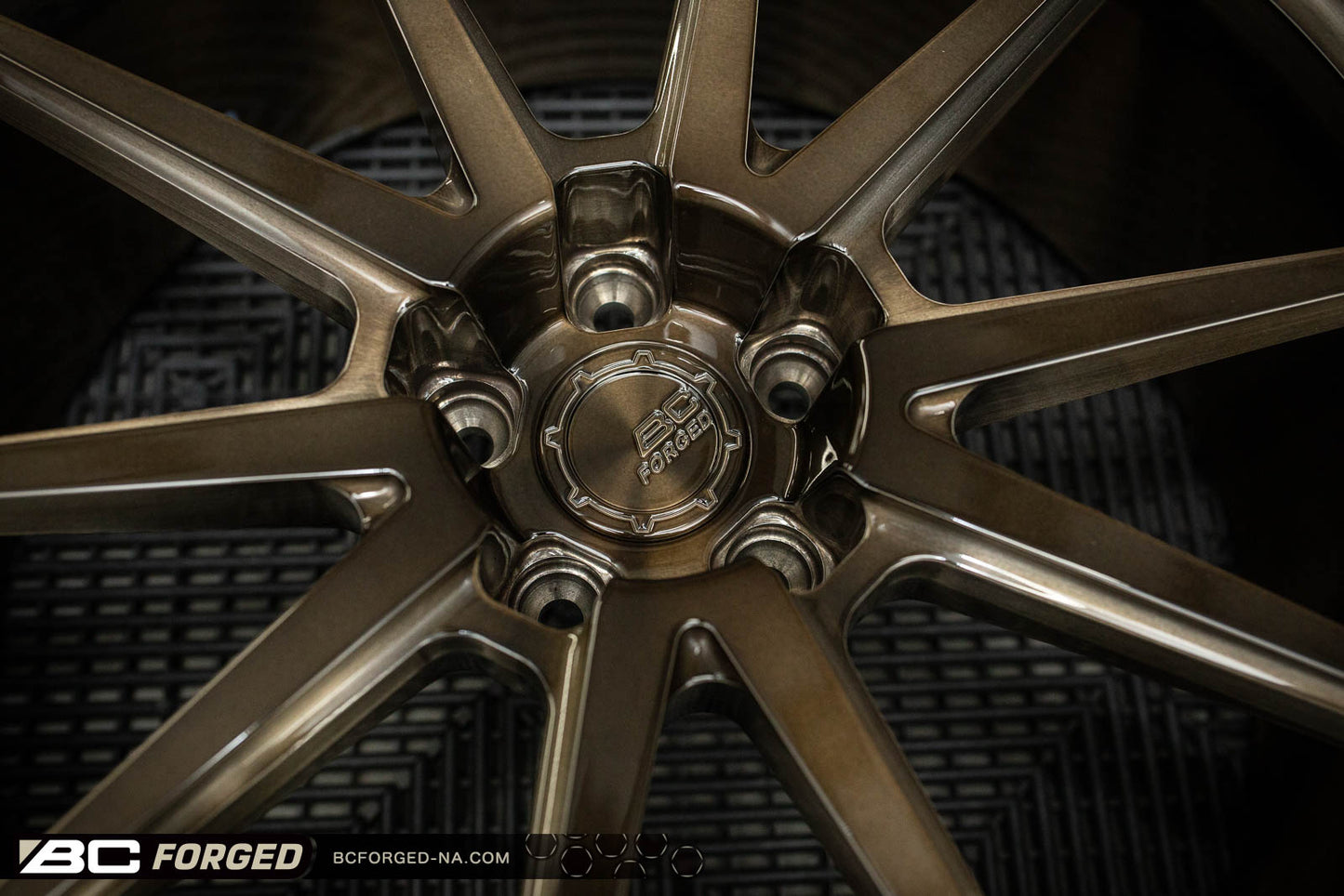 Audi S8 D5 22" EH173