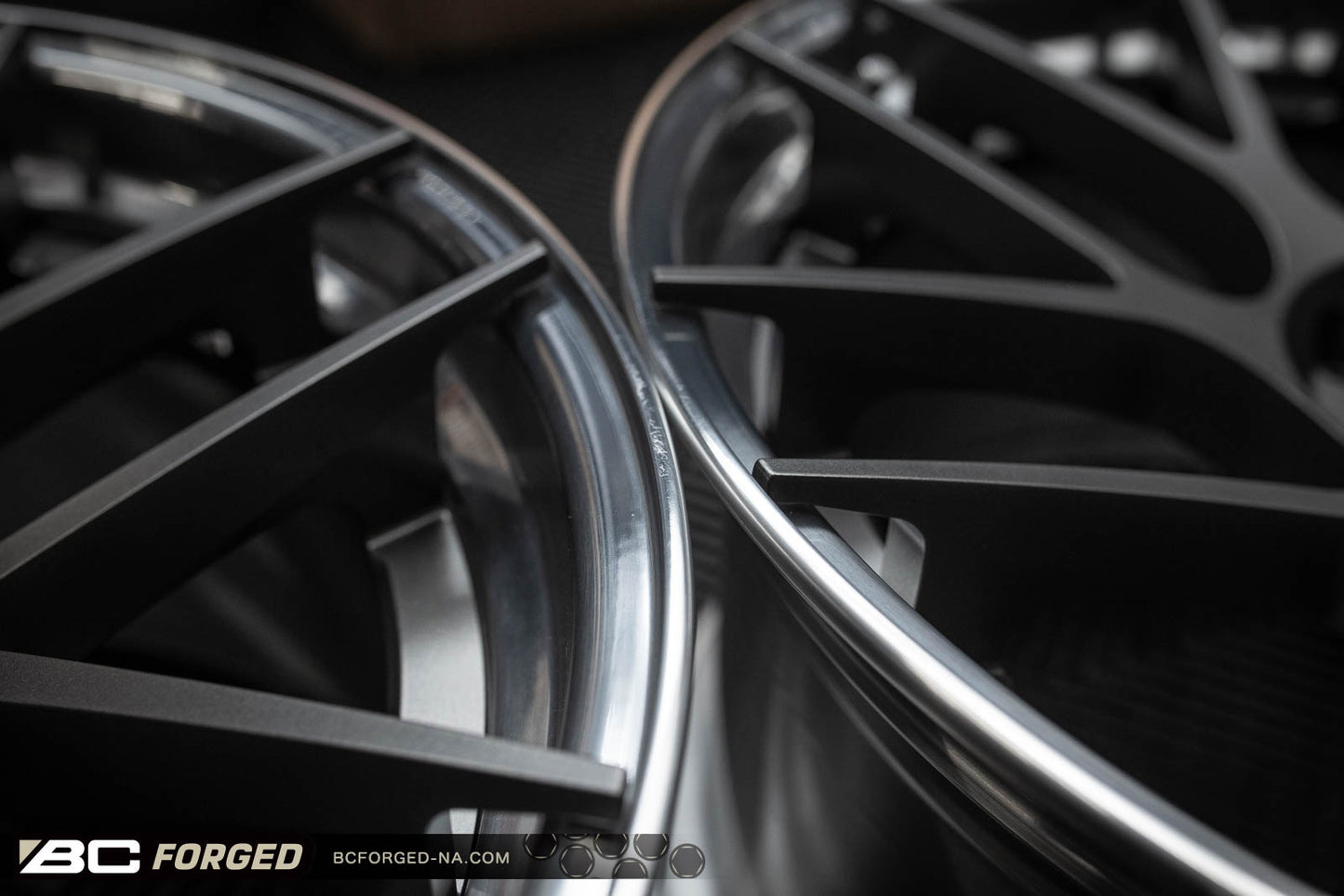 BMW M550I X-Drive 20" HC040