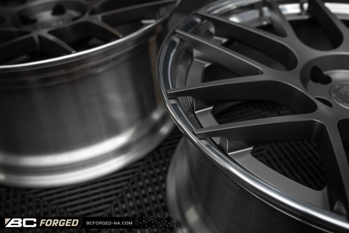 BMW M550I X-Drive 20" HC040